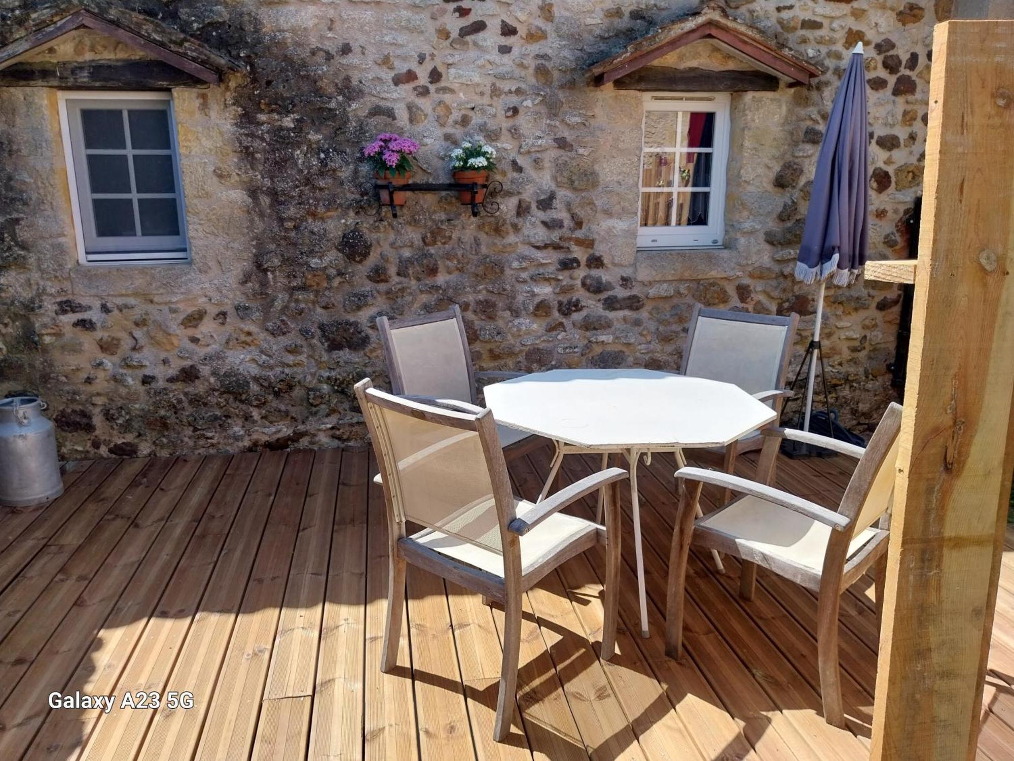 Le Petit Chapitre Apartamento Belvès Exterior foto